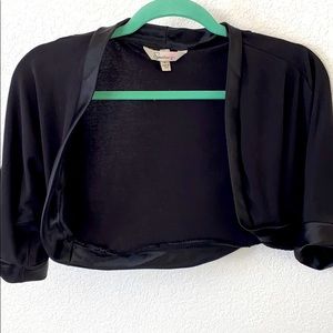 Shoulder cover for dresses